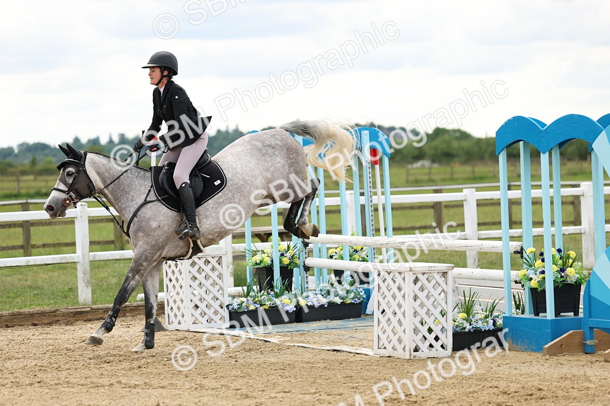 SBM_006200 - Class 19 - Senior Newcomers - 1.10m