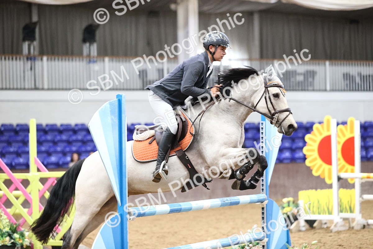 SBM_001211 - Class 5 - Blue Chip Pony Newcomers 1.00m Open