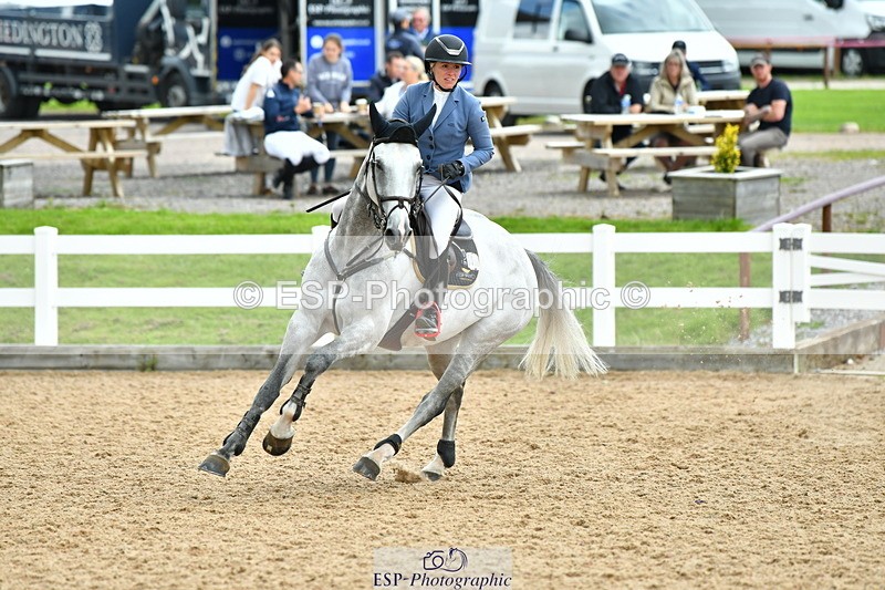 230721A-142158-06870 - Cls 22, 1 Star Gold 1.30m