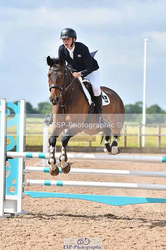 240609A-101952-03800 - Cls 16 Snr Discovery and 1m Open