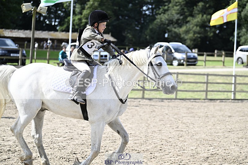 240823X-110955-15948 - 60cm R2 11.00 to 12.30