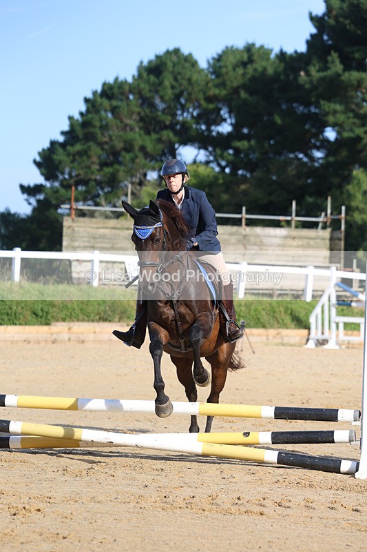 3E7A0114 - Class 2: 50cm Restricted