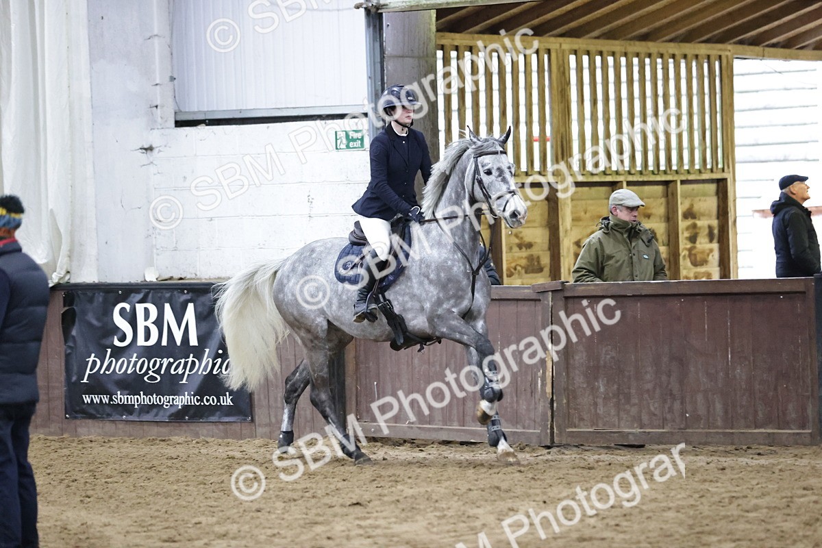 SBM_001260 - Class 4 - Senior Newcomers/ 1.10m Open