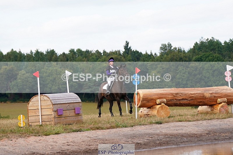 250802A-174456-08988 - H-352-Emma.Hurworth-STEREN.OF.AVALON