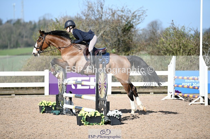 250330-103214-06151 - Cls 32 British Novice and 90cm