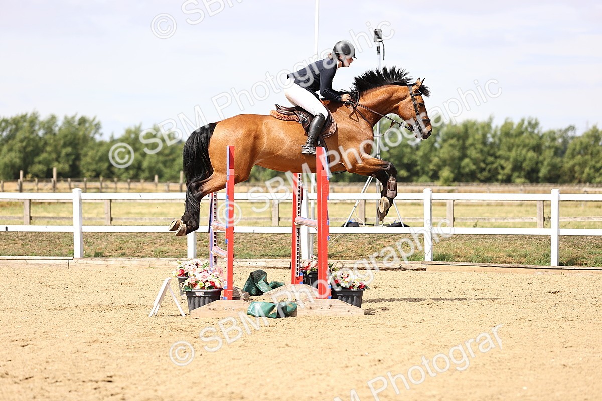 SBM_009895 - Class 8 - Senior Newcomers - 1.10  Open
