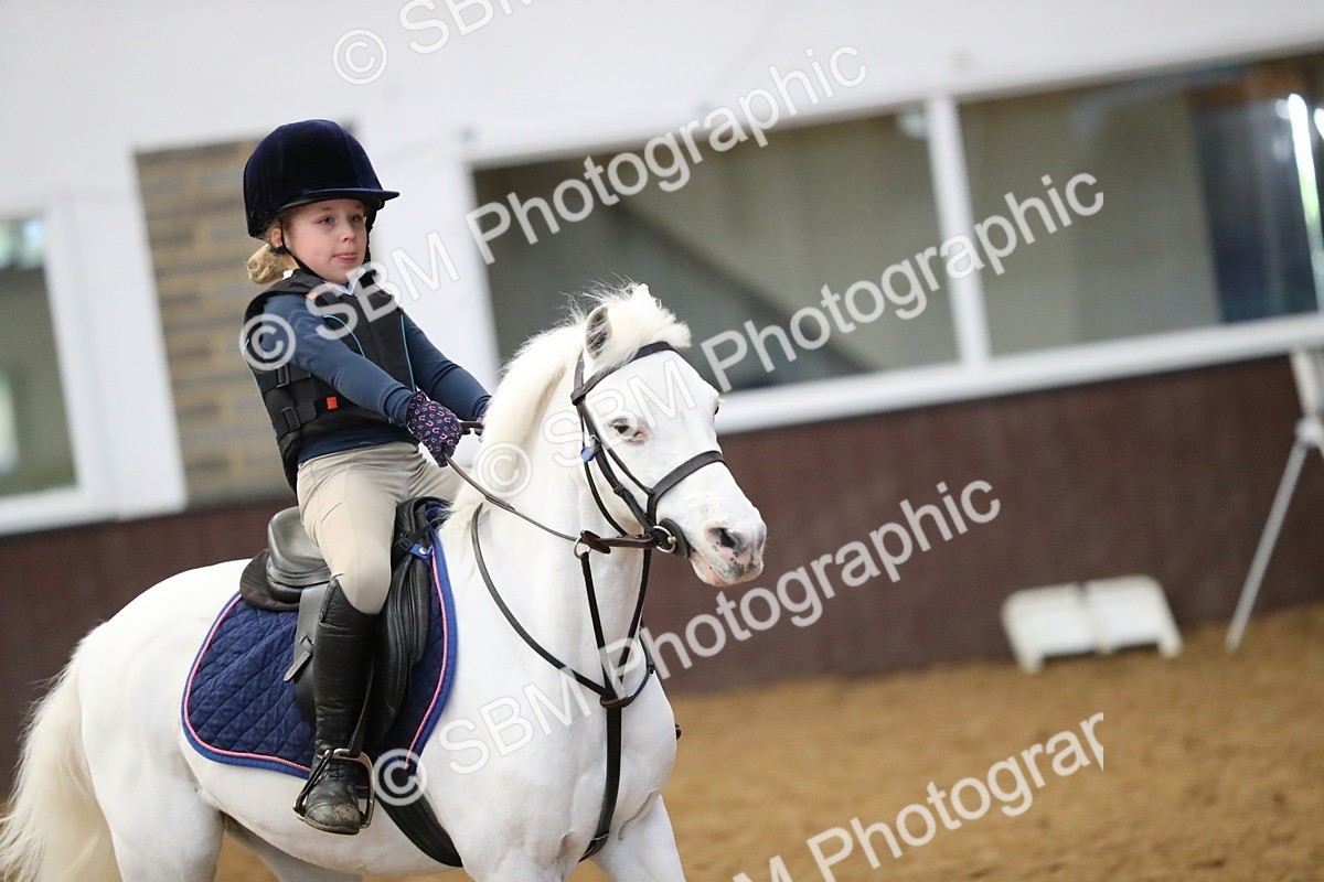 SBM_001119 - Class 3 - Horse & Hound