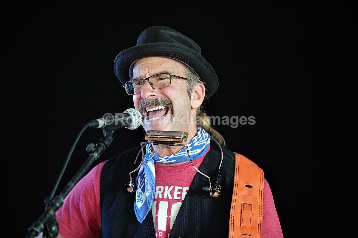 FOLK N BLUES-138 - FOLK and BLUES SEPT 2022