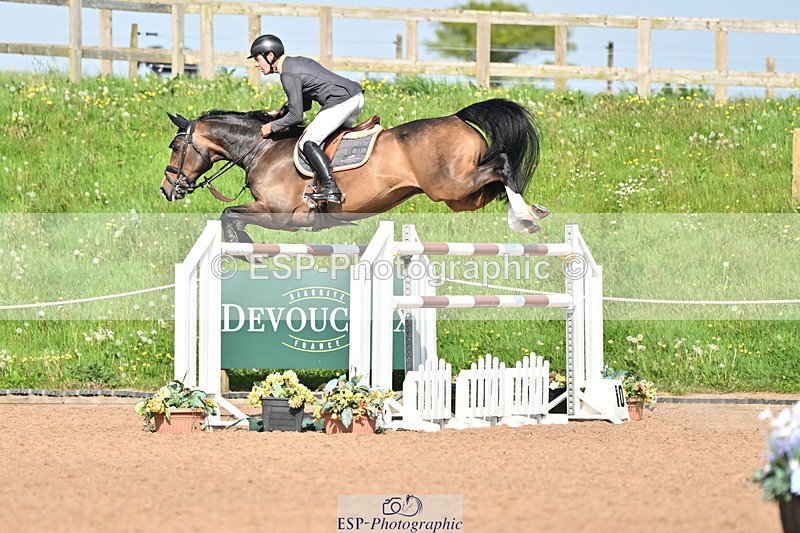 240510A-163825-09228 - Cls 24 National 1.40m Open