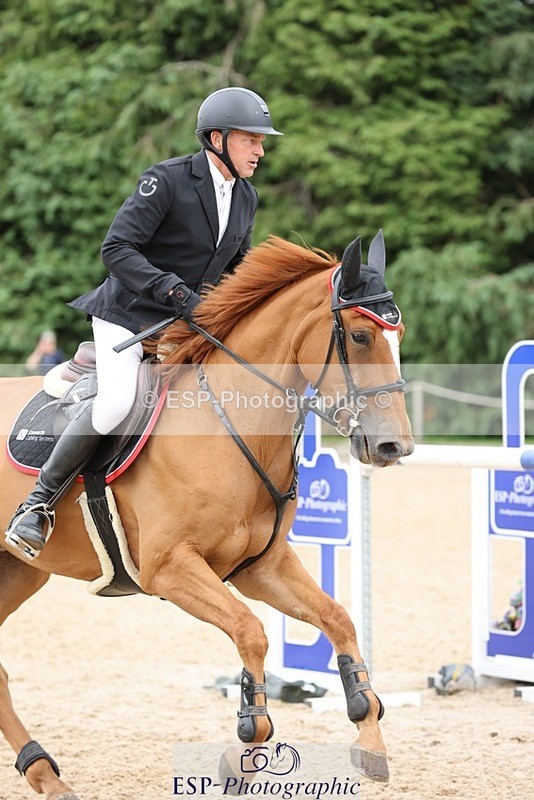 240711-150620-28827 - Cls 124 Foxhunter
