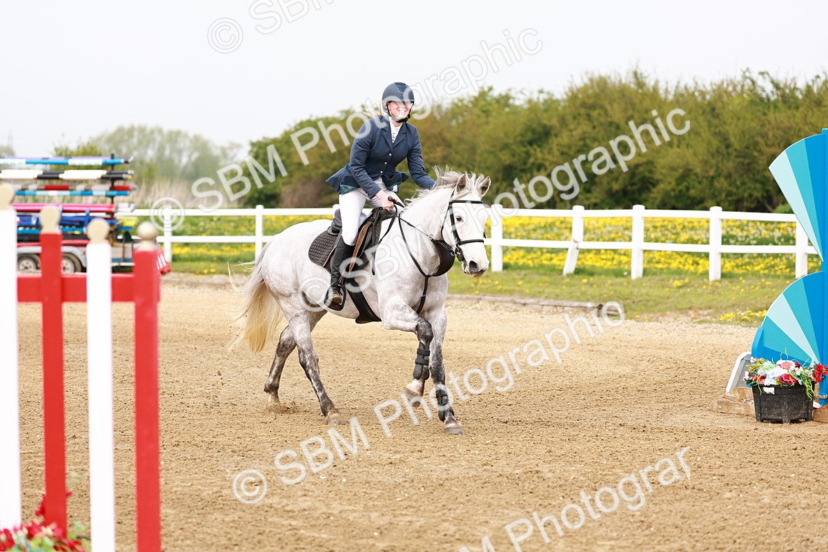  - Class 17 - Senior 1.05m