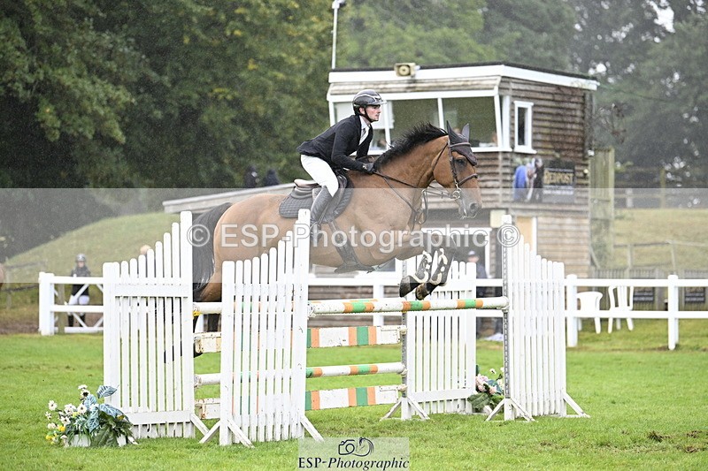 250831A-104156-09758 - Cls 35 Snr 1.20m Grand Prix