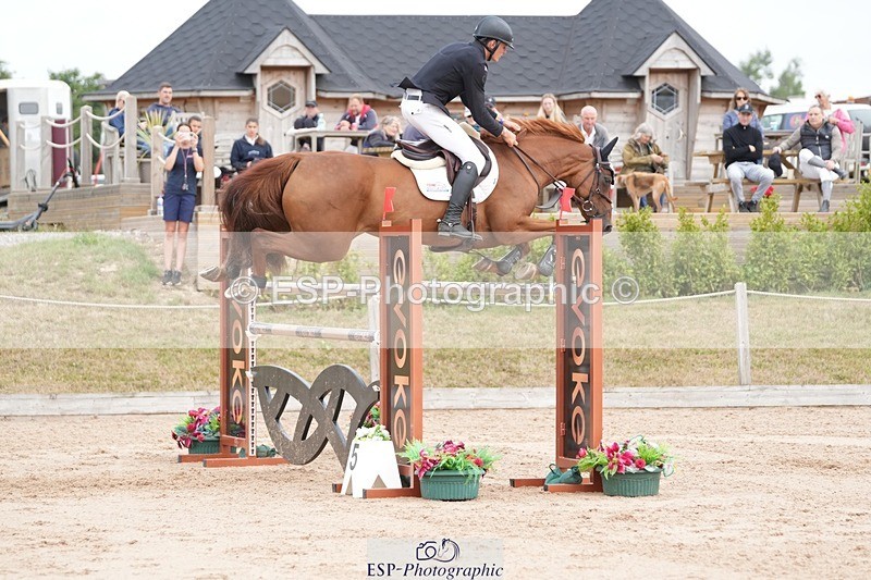 250718-114423-10094 - Cls 2, 3 Star Small Tour Break til End