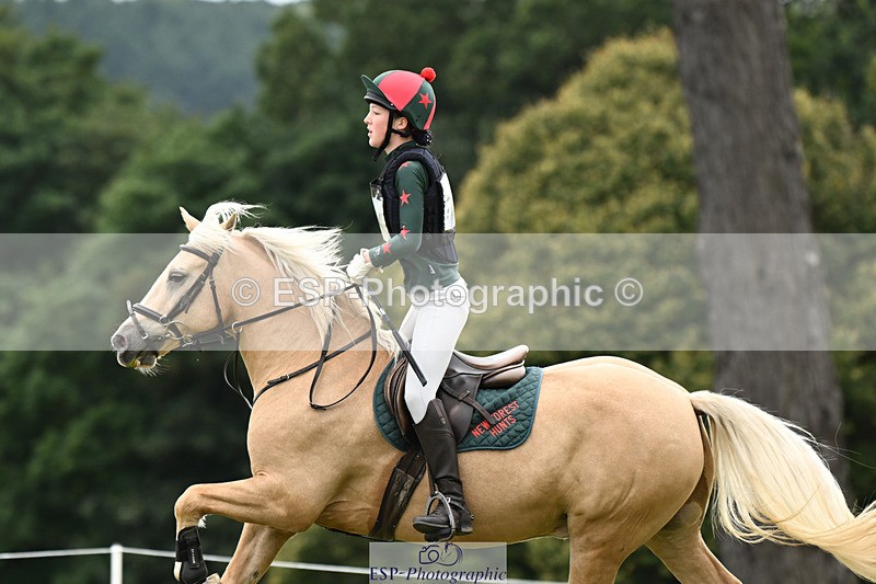 240825X-154926-36583 - 80cm XC 15.30 to 16.30