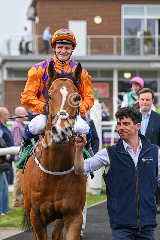 120425-Race 3-Paborus-1119 - Race 3