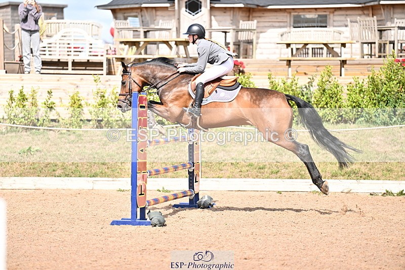 250827B-133546-00606 - Cls 4 Snr Newcomers 1.10m