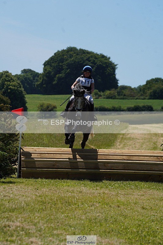 240629X-123330-2012 - 065-Chloe_Dunn-TOWERHILL_SHAMIE