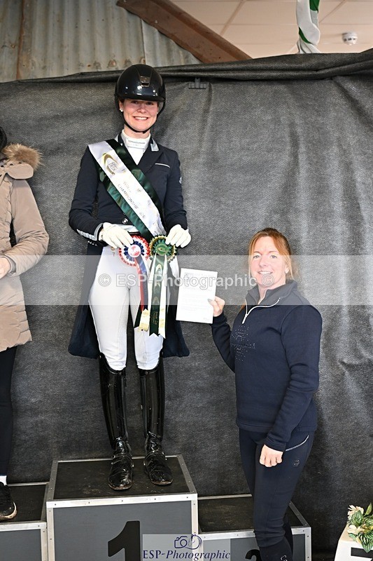 260213-130322-00716 - Cls 7 FEI Inter I Silver Presentations