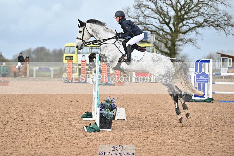 240315A-121802-00875 - Cls 3 Snr Foxhunter