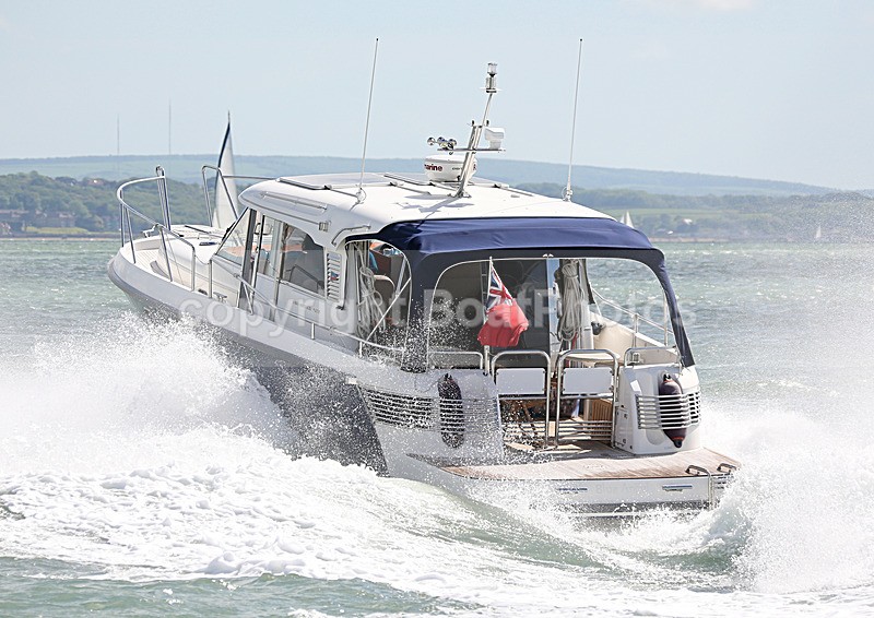 140525 NIMBUS 43 WT7A2157 - 130826 BLUE ANGEL NIMBUS 340