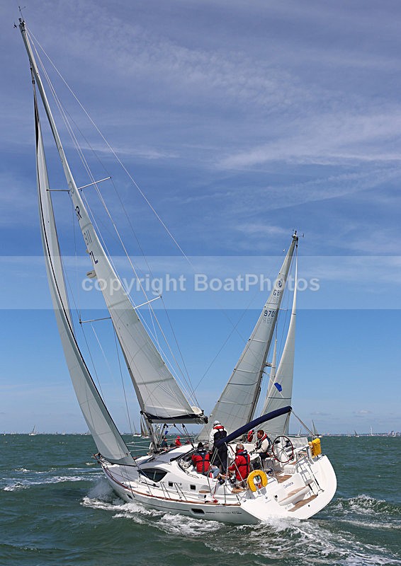 130601 CAMIRA WT7A9298 - ROUND THE ISLAND RACE - 1st June 2013