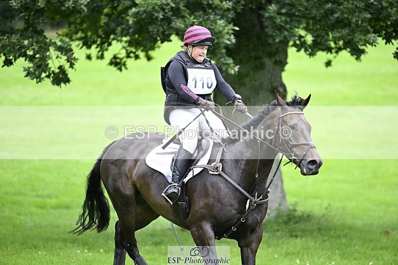 240803-105252-01729 - 110-Lizzie_Luxton-KILCARNA_BARNEY