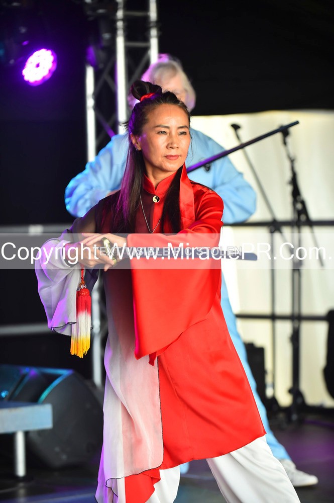 SH4_1555 - Tai Chi with Lisa Kay.