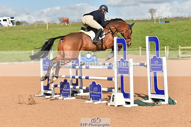 240306A-140800-01573 - Cls 4 Newcomers and 1.10m Open