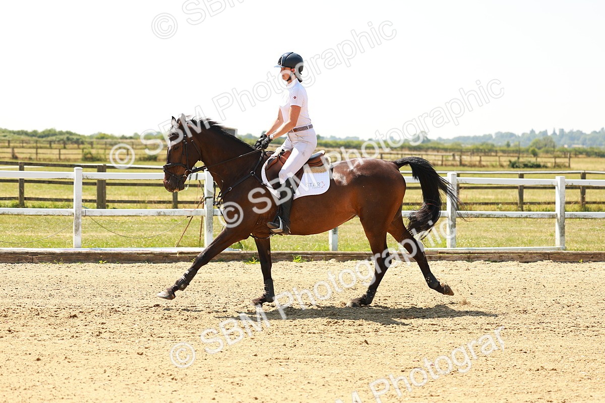SBM_001491 - Class 4 - Senior Newcomers - 1.10m