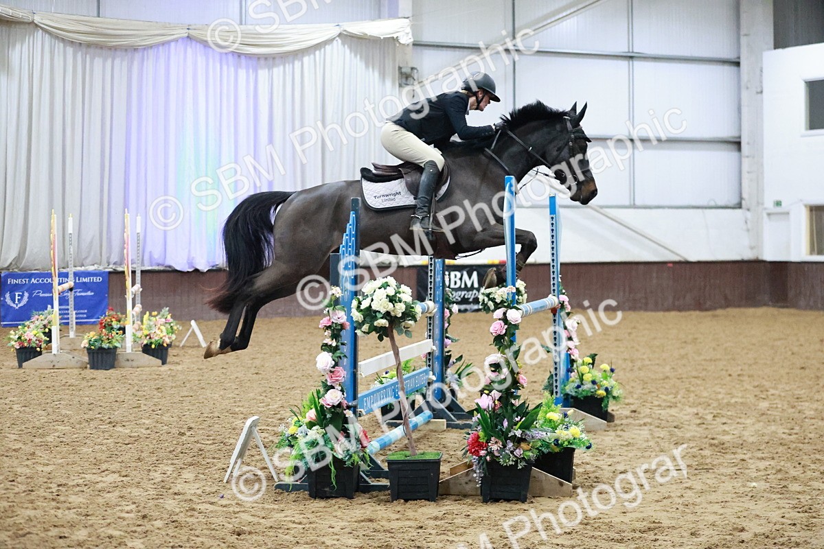 SBM_004483 - Class 17 - Senior Newcomers - 1.10m