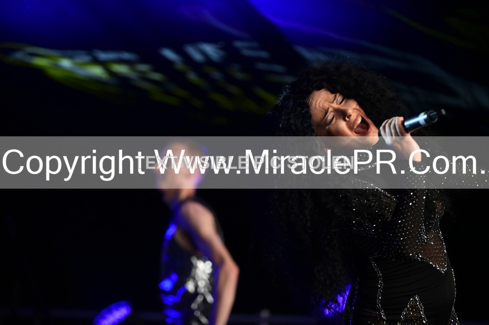 SH4_6351 - The Cher Experience