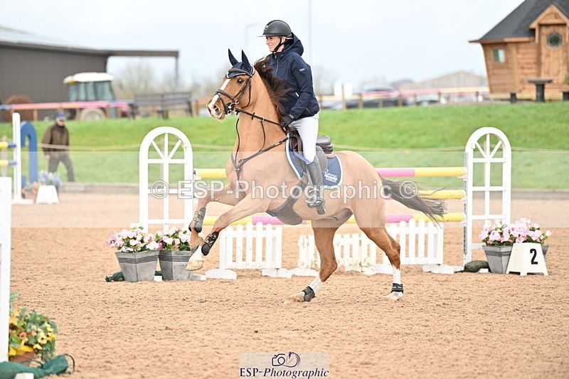 240315A-123930-00992 - Cls 3 Snr Foxhunter