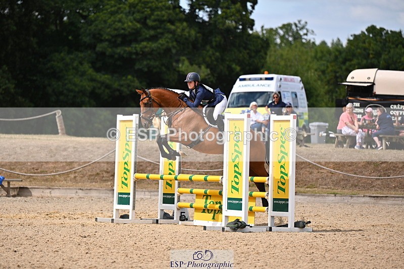 250802A-150506-06154 - F-279-Sophie.Robson-JOLLY.JEAN