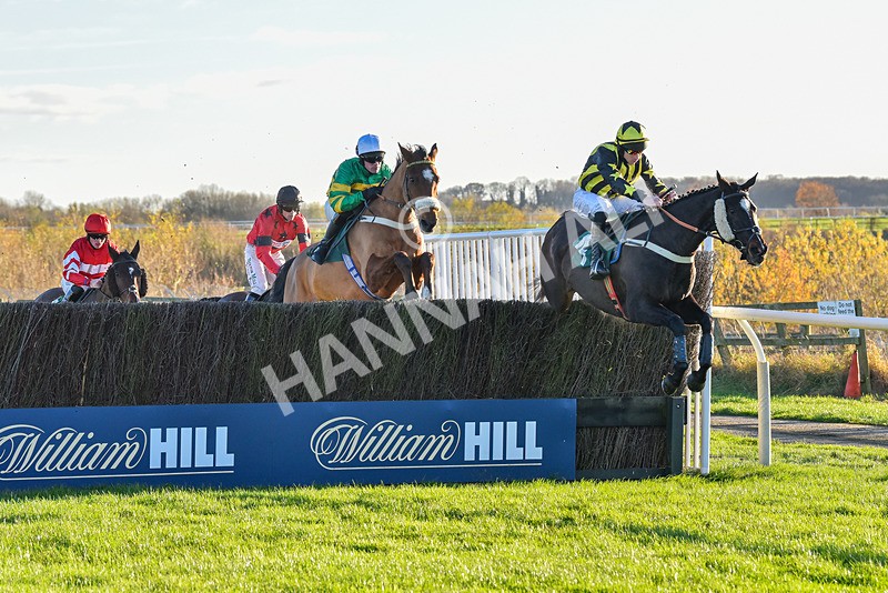 241123-Race 4-Arthurs Quay-7400 - Race 4