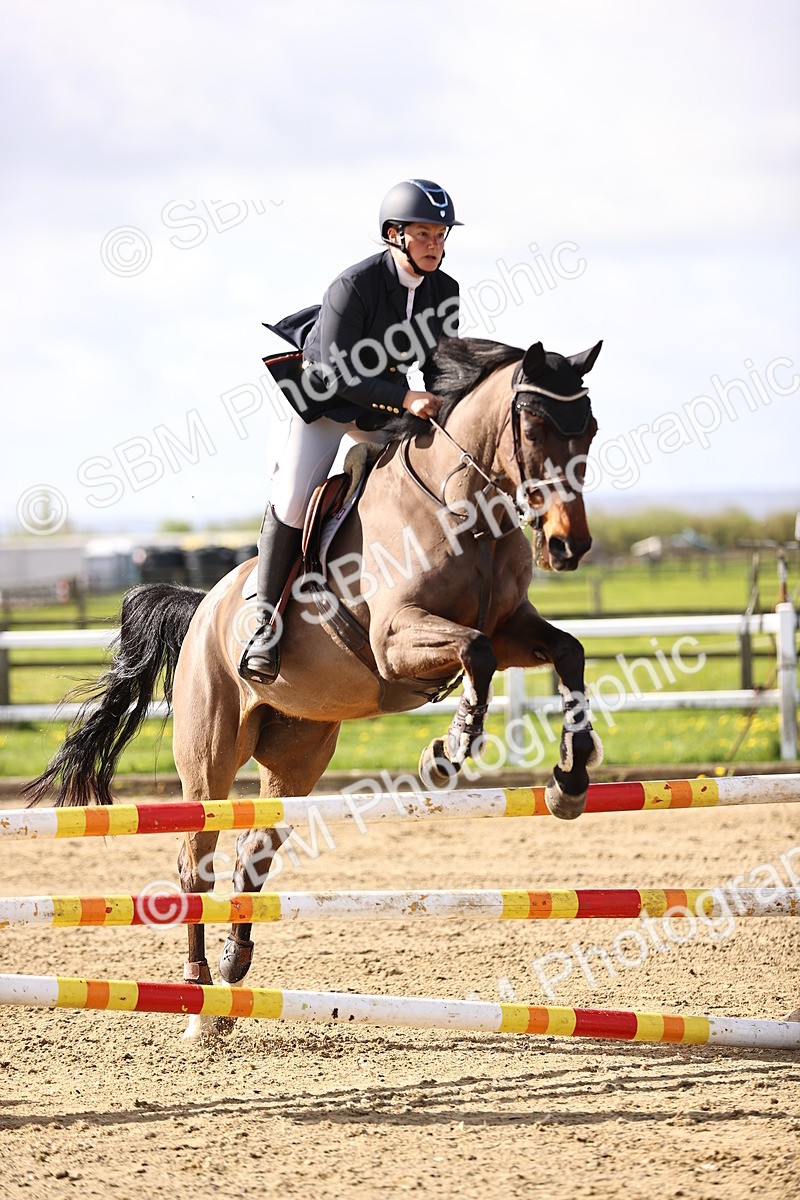 SBM_003019 - Class 15 - Senior British Novice - 90cm