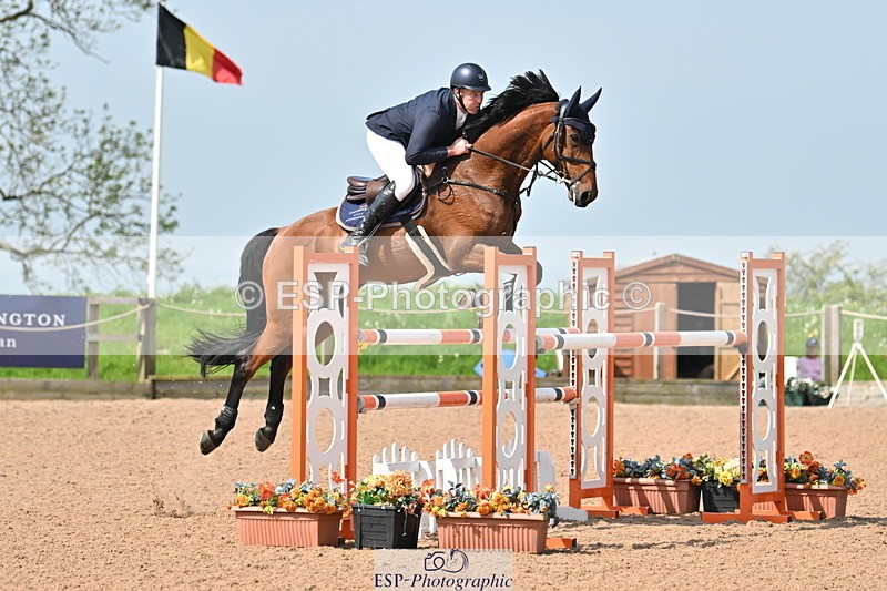 240512A-104911-17382 - Cls 48 National 1.30m Open