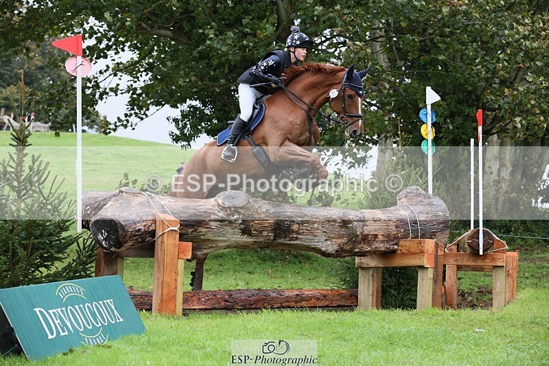 231021-104705-14013 - 643-MIH.TOPGUN-Ellie.Nicholson-SC+XC