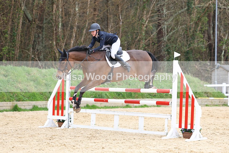 3E7A7705 - Class 8: Senior Newcomers/1.10m open