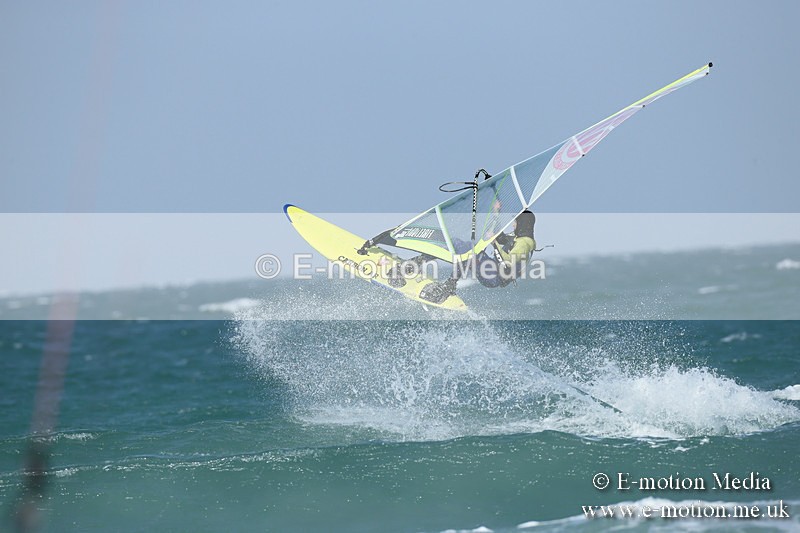 WS 020413-49 - Windsurfing