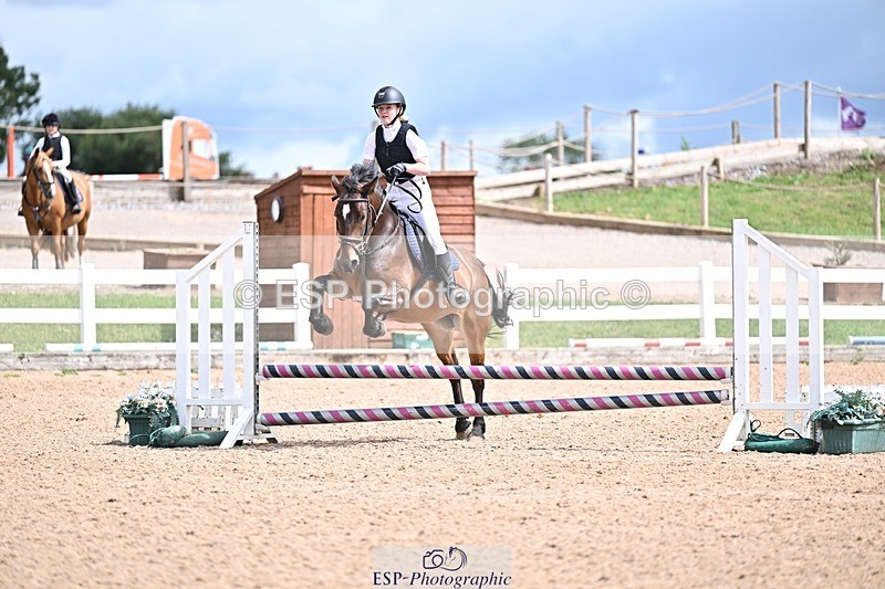 250729-150658-00080 - Clear Round and 60cm