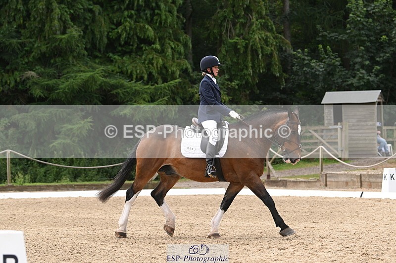 250719A-120257-04567 - 026-Carol.Quantrill-Cormoy.Lad