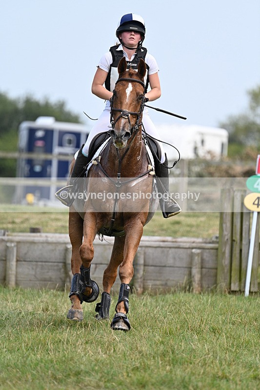 WJ7_8173 - 80cm XC Time 15:26 to 15:43