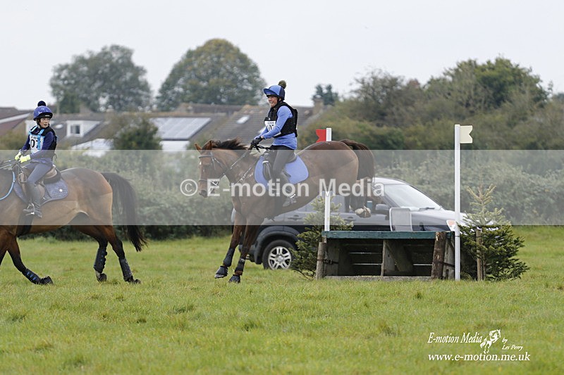  WWHT 171021 2033 - Novice Pairs (0.80m)  17/10/21