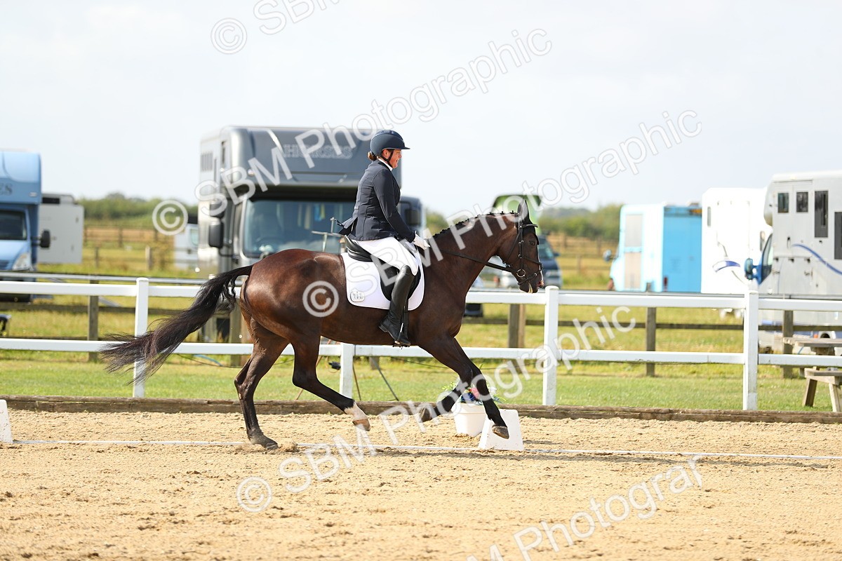 SBM_015574 - Class 13 - Novice 23 - 9.54-11.04