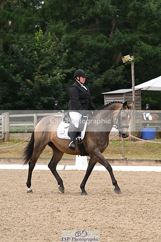 250719A-104157-03967 - 127-Jocelyn.Gilmore-Spring.Lily