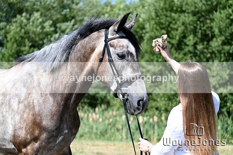 WJ7_4615 - Annable & Atlas 13-07-25