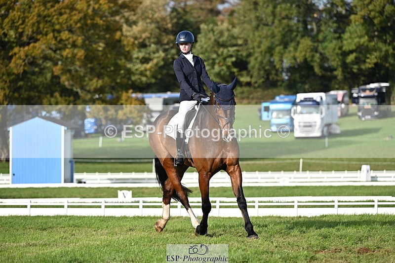 251024A-153019-14068 - E-398-Fenella.Redvers