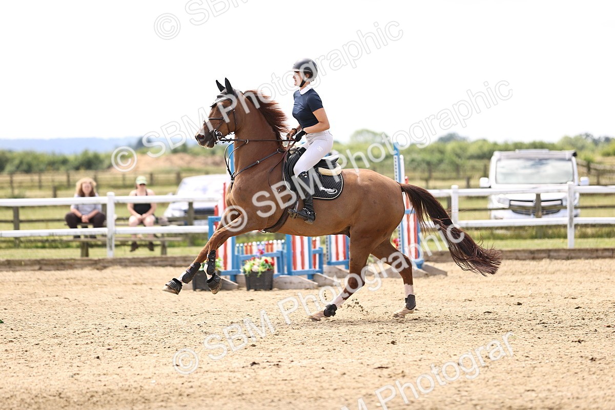 SBM_003524 - Class 22 - Senior Foxhunter 1.20m
