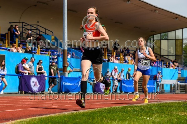 East25Sun-912327 - Track Female