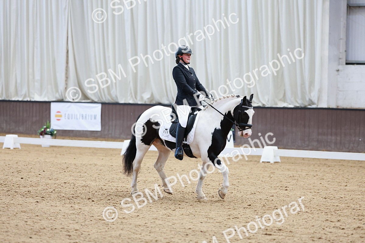 SBM_007214 - Class 6b - Novice 6 - 8.56-9.24